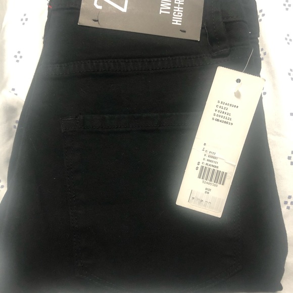 Urban Outfitters High -Rise Skinny Jean - Picture 3 of 3